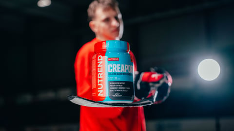 Kreatin není jen pro profíky. Proč patří do výbavy každého sportovce?
