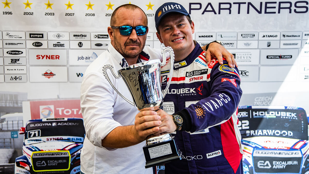 Lacko psal v Zolderu historii. Ve třetím závodě získal 1000. pohár.